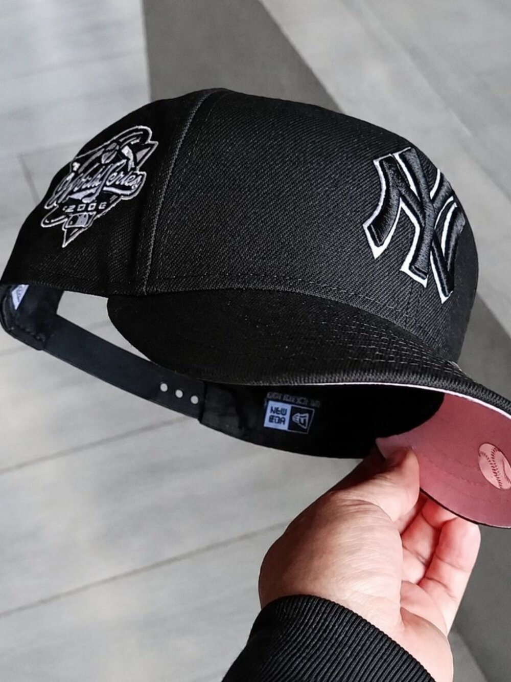 NWT New Era Black Fitted Hat White Logo Side Patch Cap - Picture 8 of 8